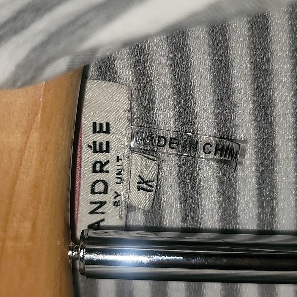 Andree By Unit Asymmetrical Sweater Top 1X - Picture 6 of 6